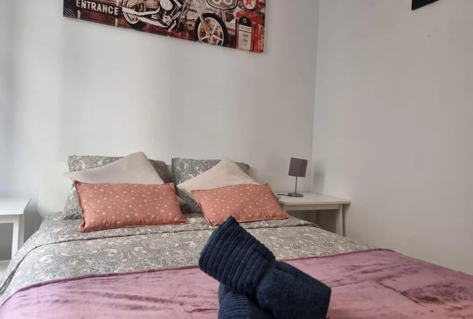 Hostel Ducq In Barcelona
